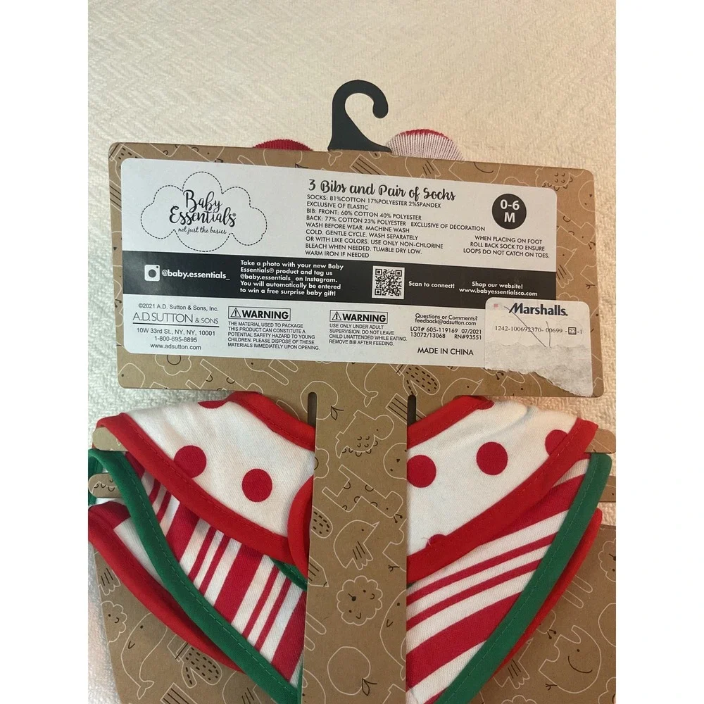 Baby Essentials My First Christmas Bib‎ Socks Gift Set 0-6 Months Holiday